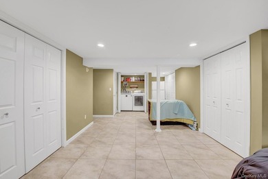 Welcome to this beautiful multi-level home offering the perfect - photo 21