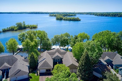 Experience Lake Minnetonka luxury in this like-new end-unit - photo 1
