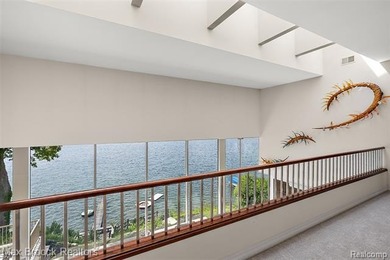 Experience breathtaking panoramic views of Pine Lake and - photo 12