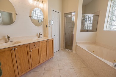 Enjoy stunning lake and pool views from this beautifully - photo 14