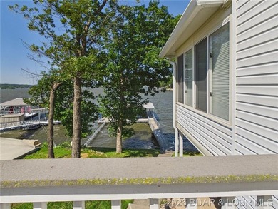 ***MOTIVATED SELLERS*** Lake living is easy in this beautiful - photo 16