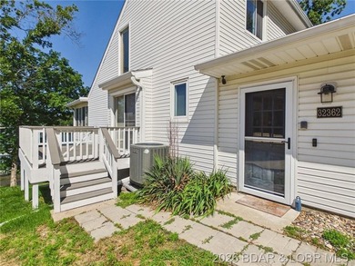 ***MOTIVATED SELLERS*** Lake living is easy in this beautiful - photo 17