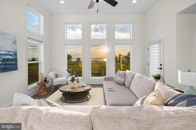 Wake up to the sun rising over the Potomac River from your - photo 20