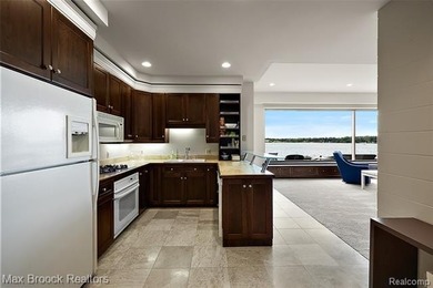 Experience breathtaking panoramic views of Pine Lake and - photo 24