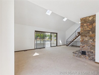 ***MOTIVATED SELLERS*** Lake living is easy in this beautiful - photo 26