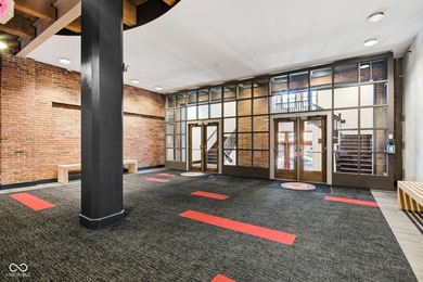 Enjoy stunning city views from this 5th-floor condo in the