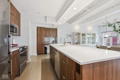 Enjoy stunning city views from this 5th-floor condo in the