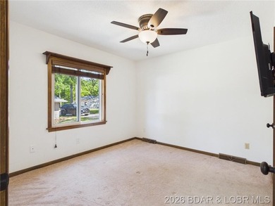 ***MOTIVATED SELLERS*** Lake living is easy in this beautiful - photo 30