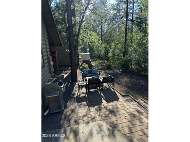 A beautiful FULLY FURNISHED cabin in the tall pines W/HOTTUB - photo 42