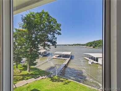 ***MOTIVATED SELLERS*** Lake living is easy in this beautiful - photo 42