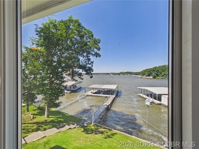 ***MOTIVATED SELLERS*** Lake living is easy in this beautiful - photo 42