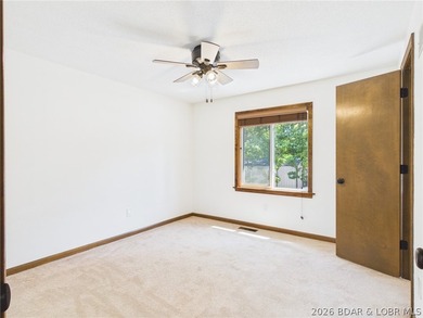 ***MOTIVATED SELLERS*** Lake living is easy in this beautiful - photo 49