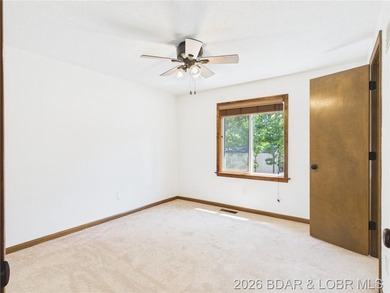 ***MOTIVATED SELLERS*** Lake living is easy in this beautiful - photo 49