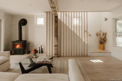 Drift into lake-life mode with this entirely rebuilt waterfront - photo 7