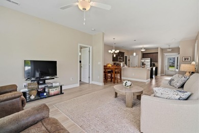 Welcome to this beautifully maintained 3 bedroom, 2 bath home - photo 11