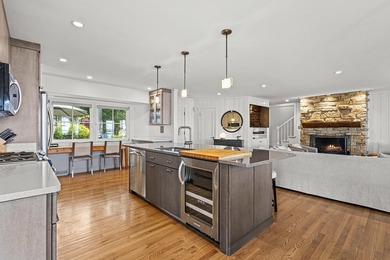 Prestigious Greenway Ave on the north shore of Green Lake is - photo 13