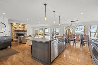Prestigious Greenway Ave on the north shore of Green Lake is - photo 16