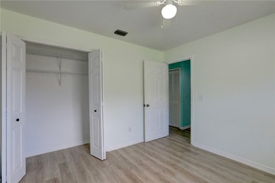 Charming 3 BR/2 BA CBS home on a corner lot in a quiet - photo 22