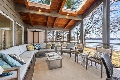 Prestigious Greenway Ave on the north shore of Green Lake is - photo 31