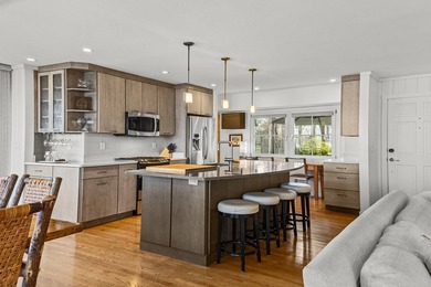 Prestigious Greenway Ave on the north shore of Green Lake is - photo 34