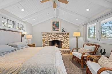 Prestigious Greenway Ave on the north shore of Green Lake is - photo 42