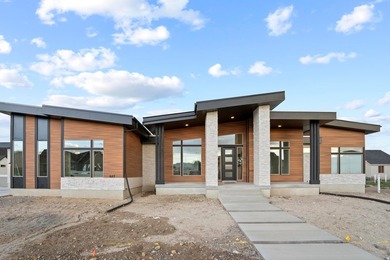 Welcome to this Ultra Modern home with amazing roof lines. Not - photo 46