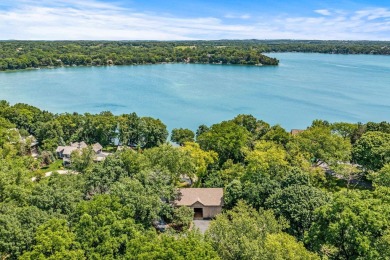 Beaver Lake - Waukesha County Home For Sale in Hartland Wisconsin