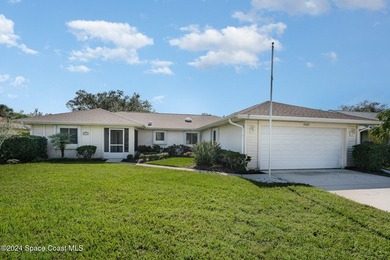 Located in a sought-after resort-style country club community - photo 1