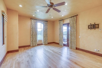 Tuscan home on 2 lots, 3 new a/c's, new roof 2021, new wood - photo 12