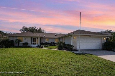 Located in a sought-after resort-style country club community - photo 2