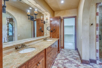Tuscan home on 2 lots, 3 new a/c's, new roof 2021, new wood - photo 13
