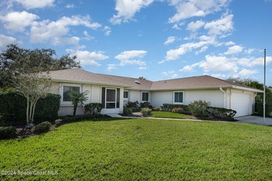 Located in a sought-after resort-style country club community - photo 3