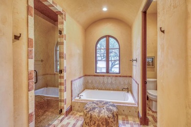 Tuscan home on 2 lots, 3 new a/c's, new roof 2021, new wood - photo 14