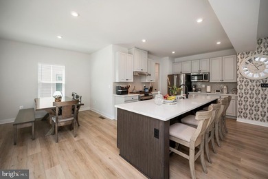 Welcome home to this 4BR, 3.5BA Colonial in the soughtafter - photo 14