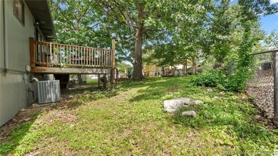 Affordable lake living with the features buyers are searching - photo 17