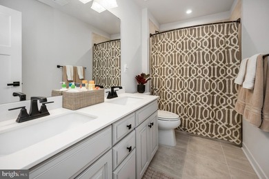Welcome home to this 4BR, 3.5BA Colonial in the soughtafter - photo 26