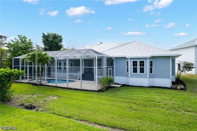 Step into coastal elegance at 18210 Chesapeake Court, a - photo 33