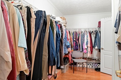 Enjoy one-level living in this charming three-bedroom, two-bath - photo 34