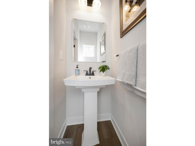 Welcome home to this 4BR, 3.5BA Colonial in the soughtafter - photo 34
