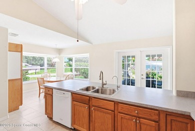 Old Florida charm at its finest! Nestled in the quaint and - photo 6