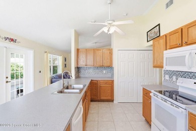 Old Florida charm at its finest! Nestled in the quaint and - photo 7