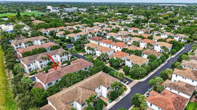 Immaculate 3-bed, 2.5-bath, 1-car town-home ideally situated on - photo 49