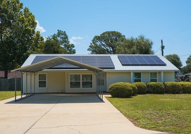 **FRESHLY RENOVATED/JUNE 2026** This move-in-ready home features - photo 3