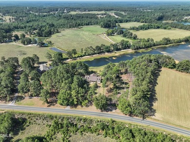 Discover this extensively renovated custom home, perfectly - photo 3