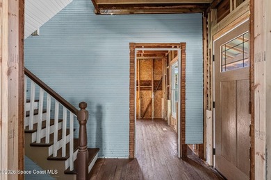 Choose the finishes and complete the vision on this historic - photo 8