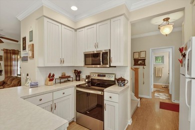 Magnificent lake house, located on the Hidden Bayou of Big Star - photo 12