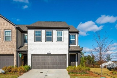 Lake Lanier Townhome/Townhouse Sale Pending in Cumming Georgia