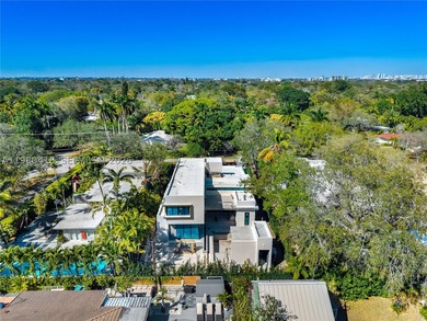 NEW ULTRA LUXURY MODERN CONSTRUCTION IN THE BLAZING BISCAYNE - photo 9