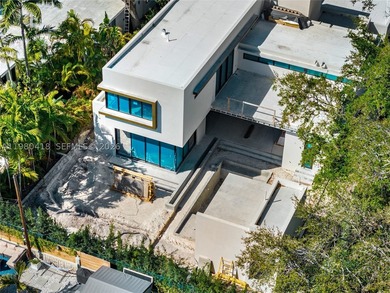 NEW ULTRA LUXURY MODERN CONSTRUCTION IN THE BLAZING BISCAYNE - photo 10