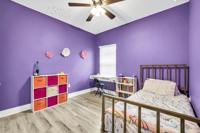 VA assumable loan 4.625%! Great, local builder built this home - photo 30
